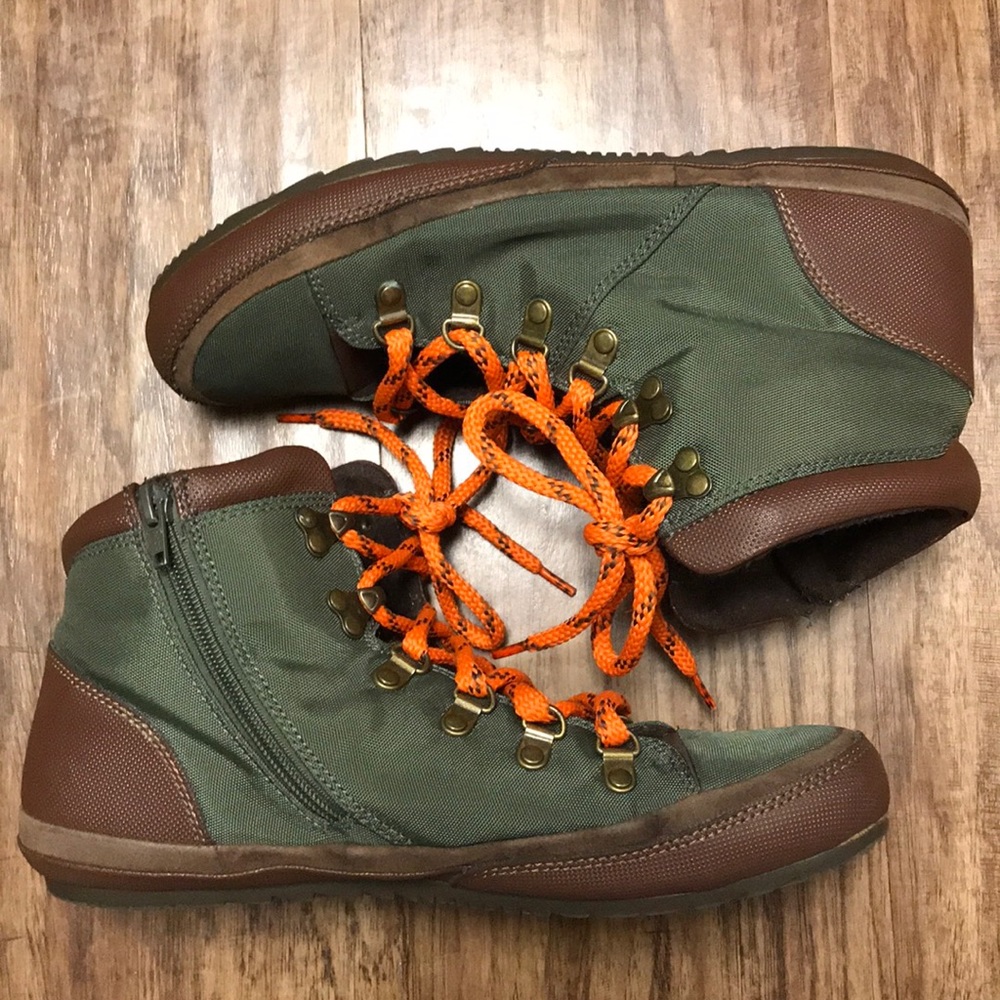 Aldo zip up boots. Used. In good condition.